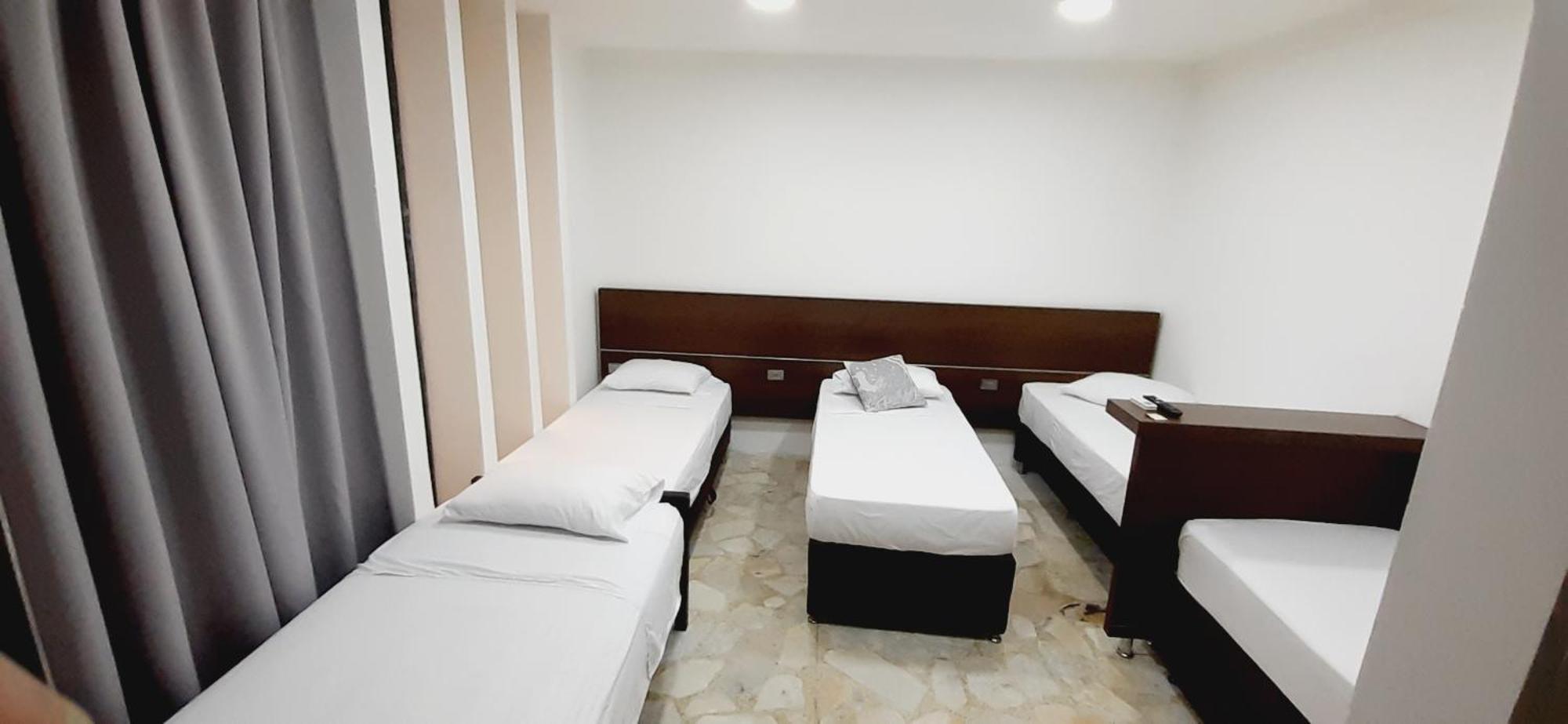 Hotel A & A Santa Alejandria Меделин Екстериор снимка