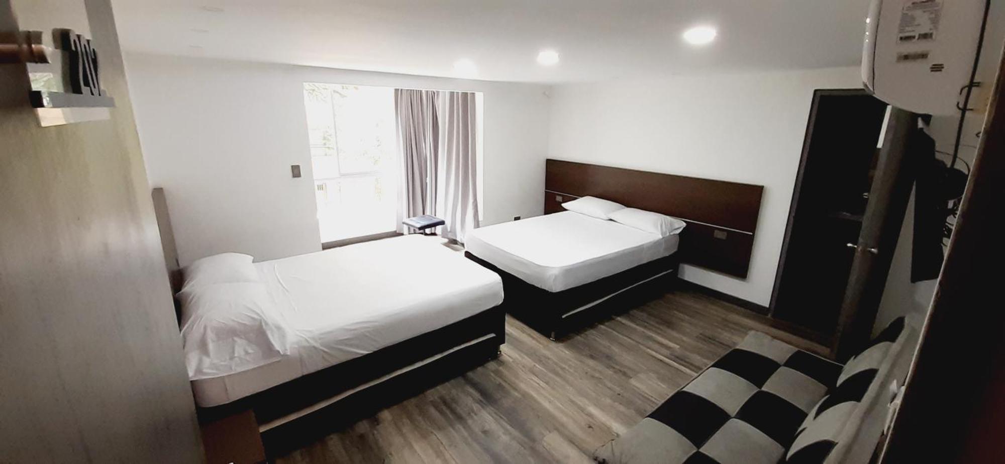 Hotel A & A Santa Alejandria Меделин Екстериор снимка