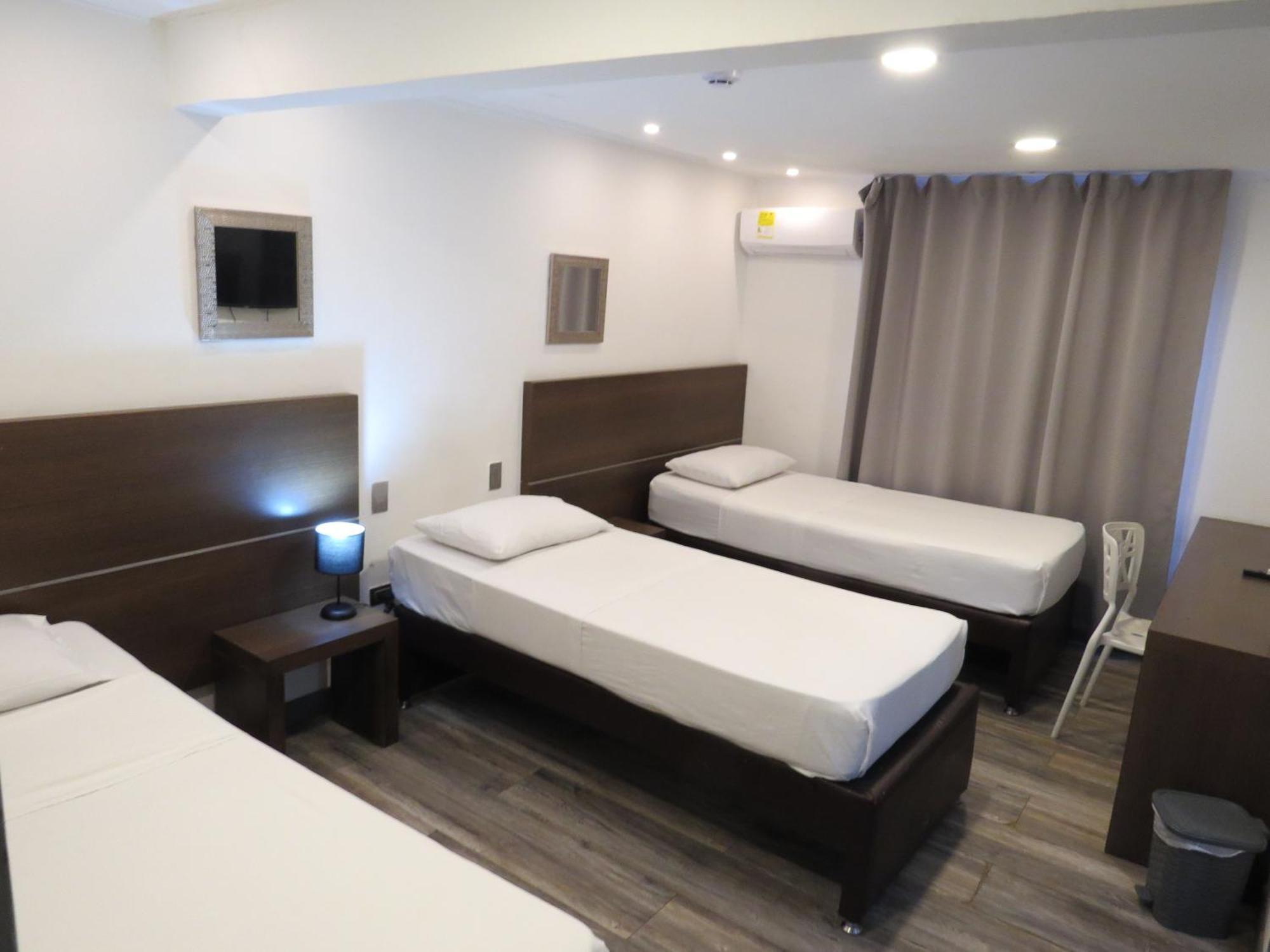 Hotel A & A Santa Alejandria Меделин Екстериор снимка